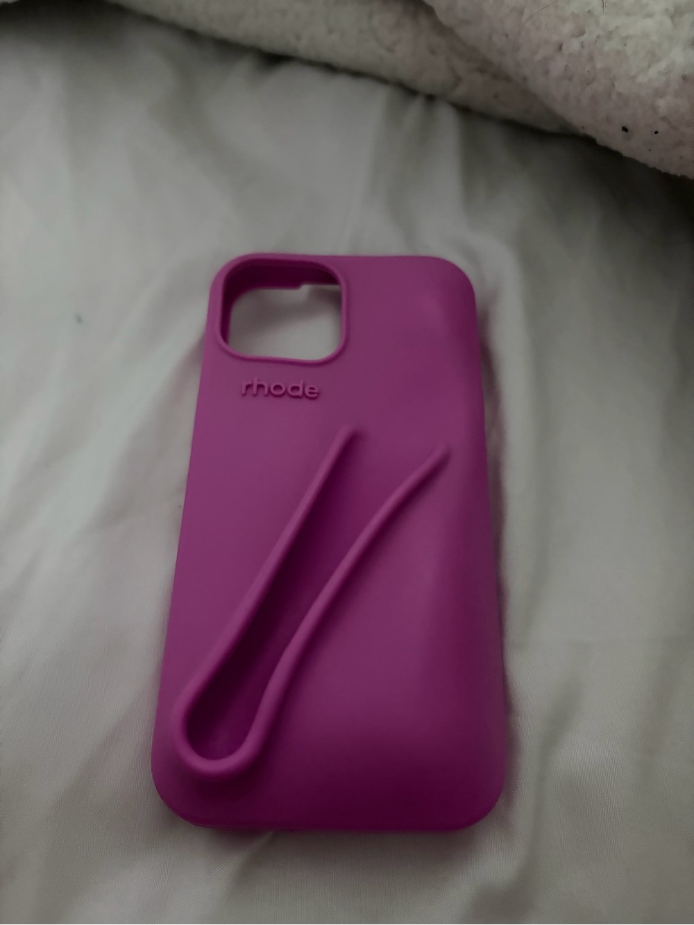 RHODE Magenta Silicone Phone Case with Built-In Grip